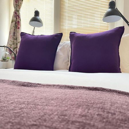 Central Located Two Bedroom Suite Бристол Екстериор снимка