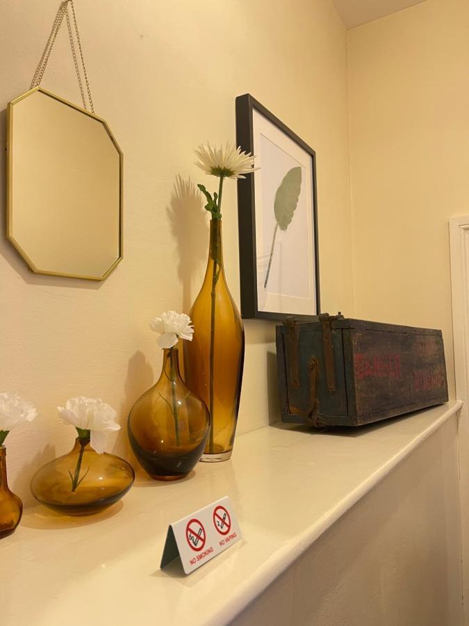 Central Located Two Bedroom Suite Бристол Екстериор снимка