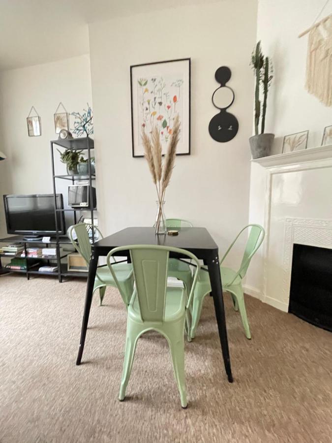 Central Located Two Bedroom Suite Бристол Екстериор снимка