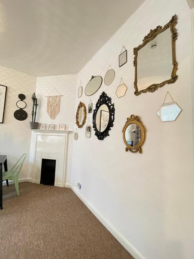 Central Located Two Bedroom Suite Бристол Екстериор снимка
