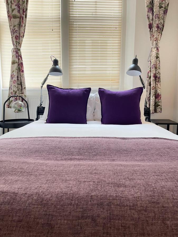 Central Located Two Bedroom Suite Бристол Екстериор снимка